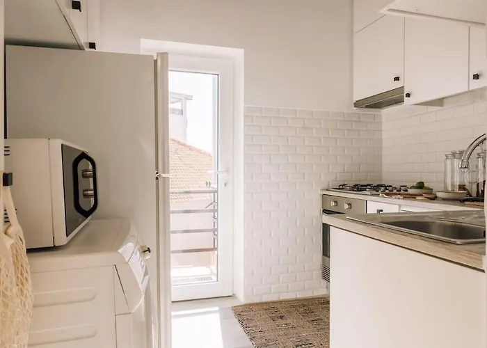 Parai - 2 Bedrooms In Santo Antonio Lejlighed Lisboa