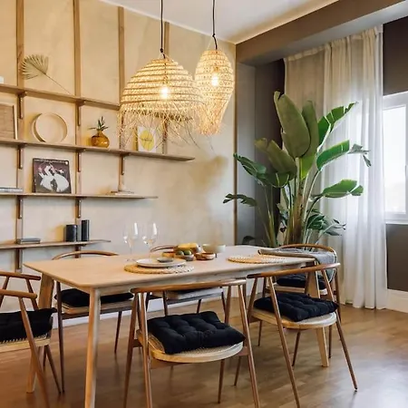 Apartment Parai - 2 Bedrooms In Santo Antonio Lisbon